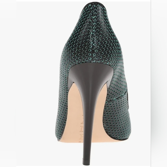 L.A.M.B., Bee Perforated Pump Heels, Black/Turquoise,  Size‎ 7.5 - Picture 5 of 16